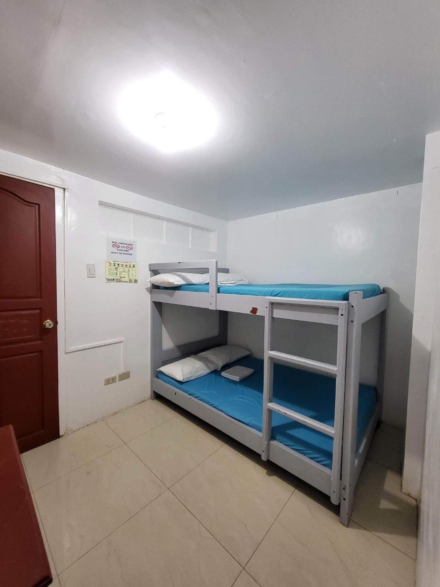 Wendy's Apartelle Locanda Manoc-Manoc