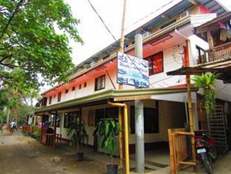 Wendy's Apartelle