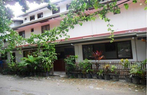 Wendy's Apartelle Inn