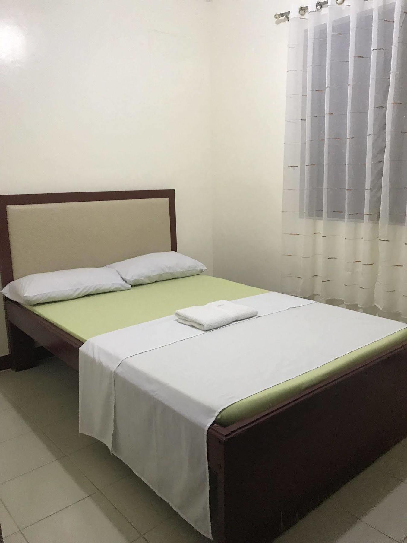 Wendy's Apartelle Manoc-Manoc