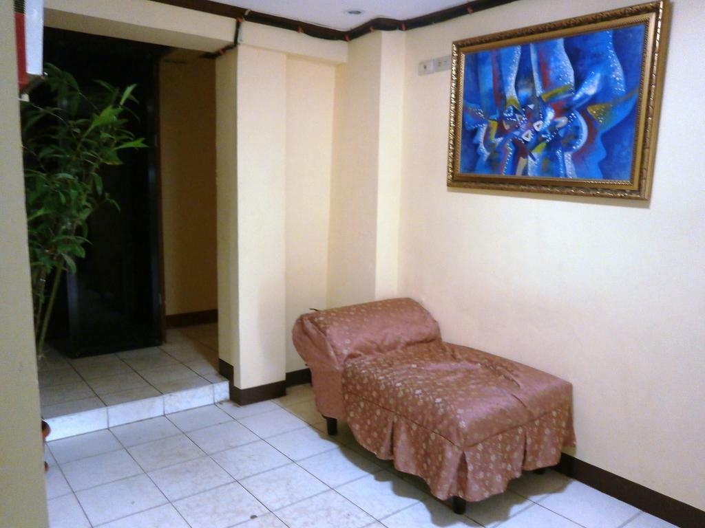 Wendy's Apartelle Inn